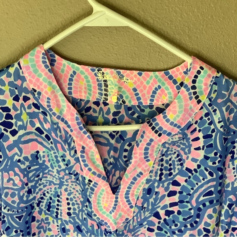 Lilly Pulitzer Amelia Island Tunic in Tic Tac Toe Tile Print, Size XS - Picture 3 of 10